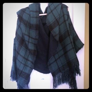 Loft Plus green plaid shawl